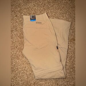 NWT: Columbia Saturday Trail Zipp Off Khaki Outdoor Pants UPF 50!
